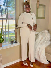 Load image into Gallery viewer, Regal Ann Two-Piece Pants Set | Chic and Stylish Fashion
