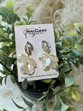 Load image into Gallery viewer, Flower Shell Earrings | Unique and Stylish Jewelry for Any Look
