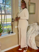 Load image into Gallery viewer, Regal Ann Two-Piece Pants Set | Chic and Stylish Fashion

