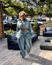 Load image into Gallery viewer, Newbie Ann Jeans | Trendy and Comfortable Denim
