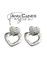 Load image into Gallery viewer, Platinum Heart | Elegant and Timeless Jewelry
