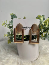 Load image into Gallery viewer, Square Gold Earrings | Elegant &amp; Timeless Jewelry
