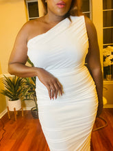 Load image into Gallery viewer, Elegant Nancy Fitted Dress | Sleek &amp; Sophisticated Style
