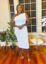 Load image into Gallery viewer, Elegant Nancy Fitted Dress | Sleek &amp; Sophisticated Style
