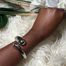 Load image into Gallery viewer, Statement Bangles | Bold &amp; Stylish Accessories
