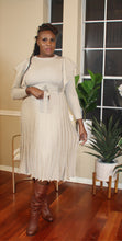 Load image into Gallery viewer, Lovely Thelma
